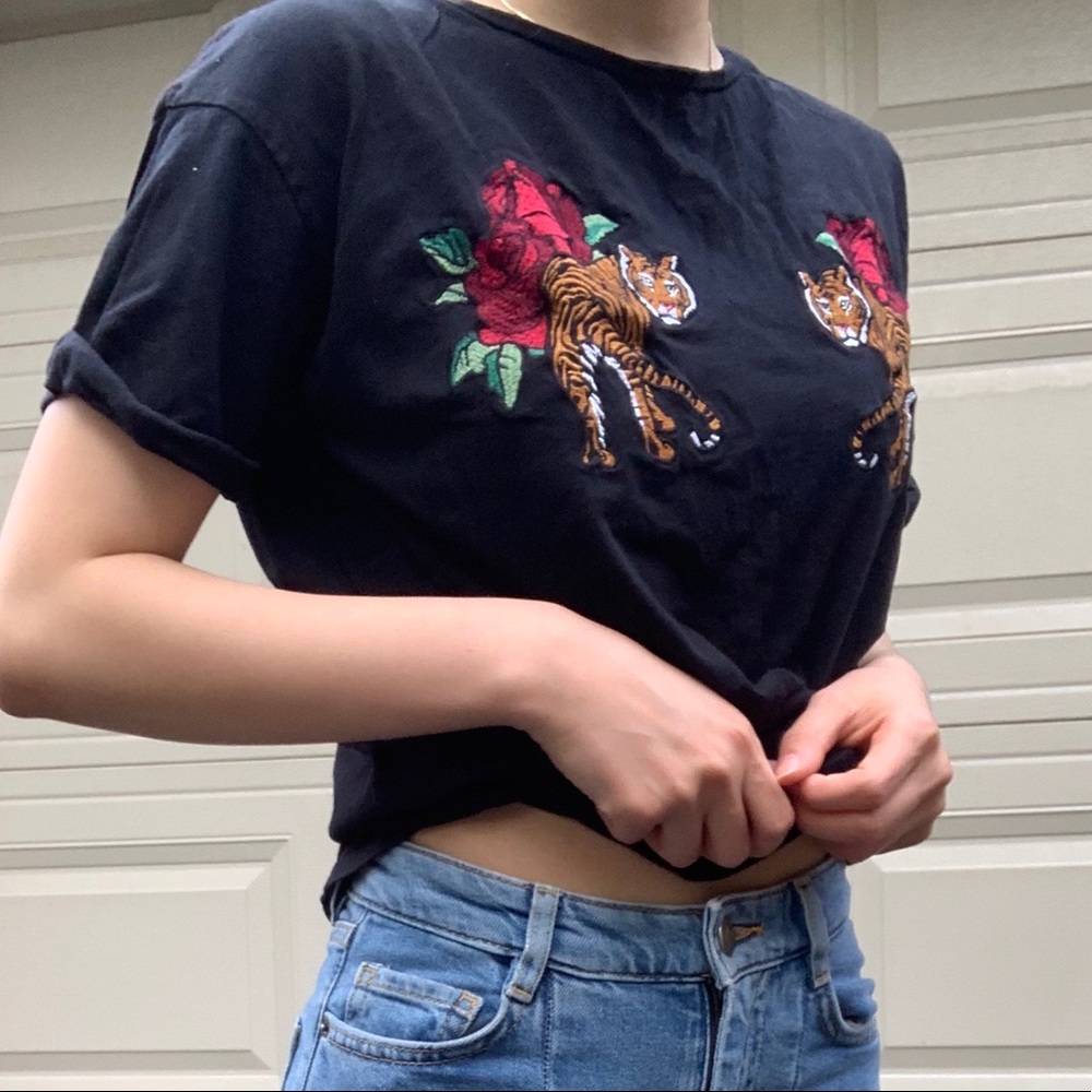 Pull & Bear Tiger Embroidered spring T-Shirt
